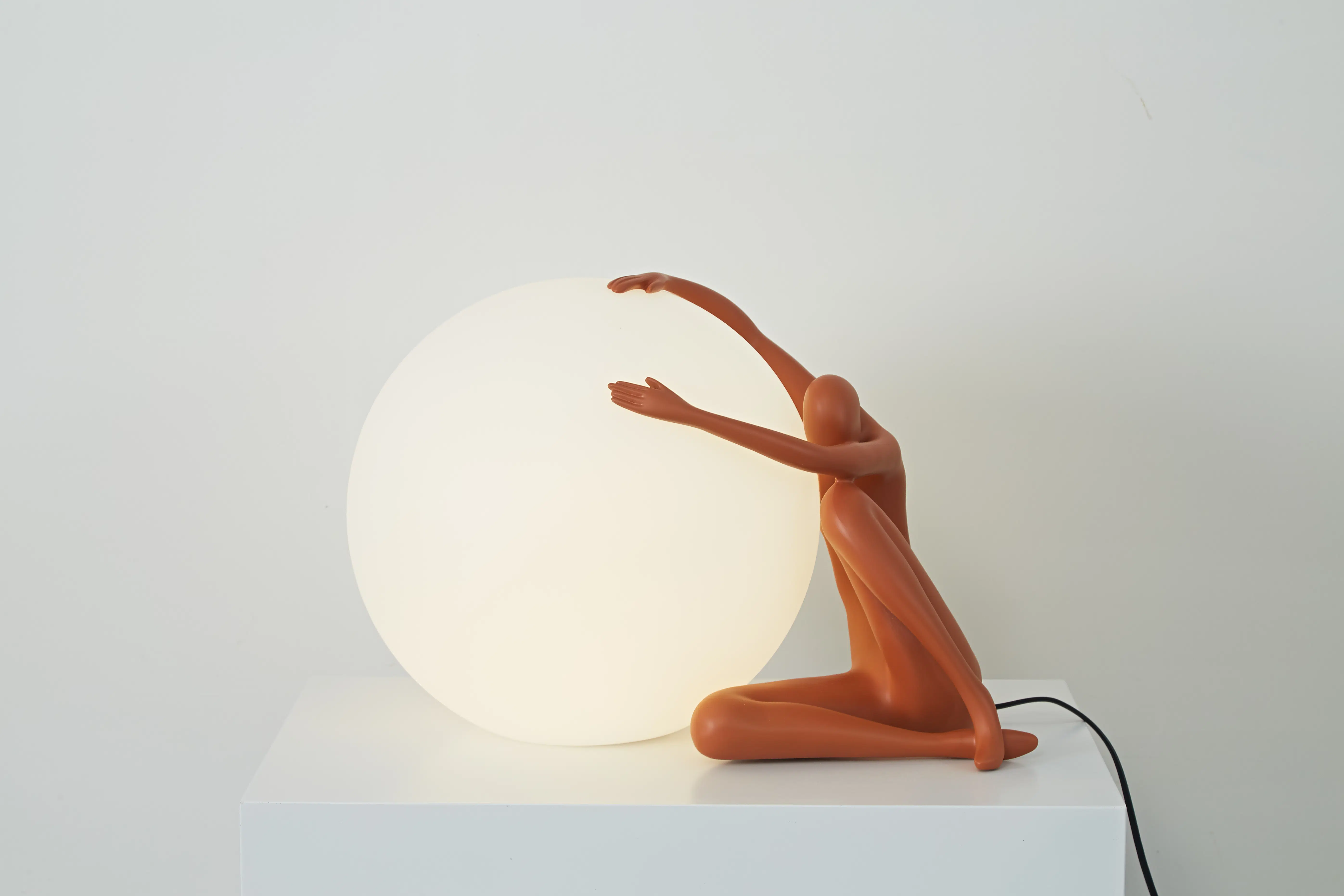 Embrace Design Table Lamp